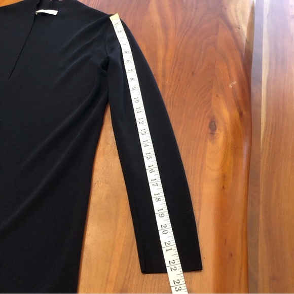 CONTEMPORAINE Knitted Minimalist Black Open Front Loose Fit Kimono Cardigan. - Picture 11 of 15